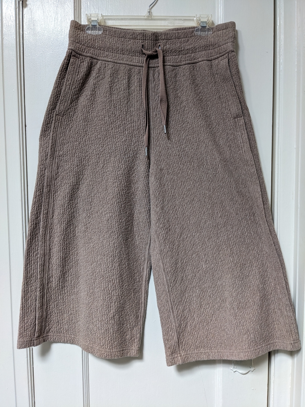 lululemon athletica Ribbed High-Waist  Middle Calf in Light Brown